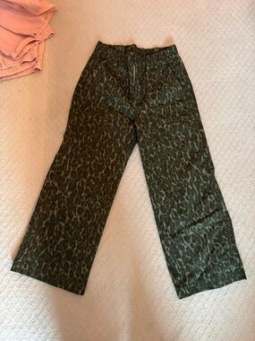 NWOT GAP Leopard Print Pants - Olive Green